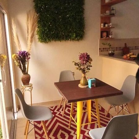 La Casa Del Pinito Apartment Сонсонате Екстериор снимка