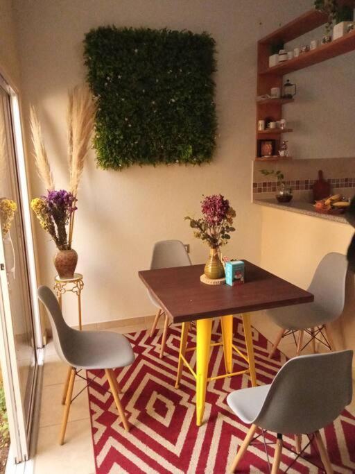 La Casa Del Pinito Apartment Сонсонате Екстериор снимка